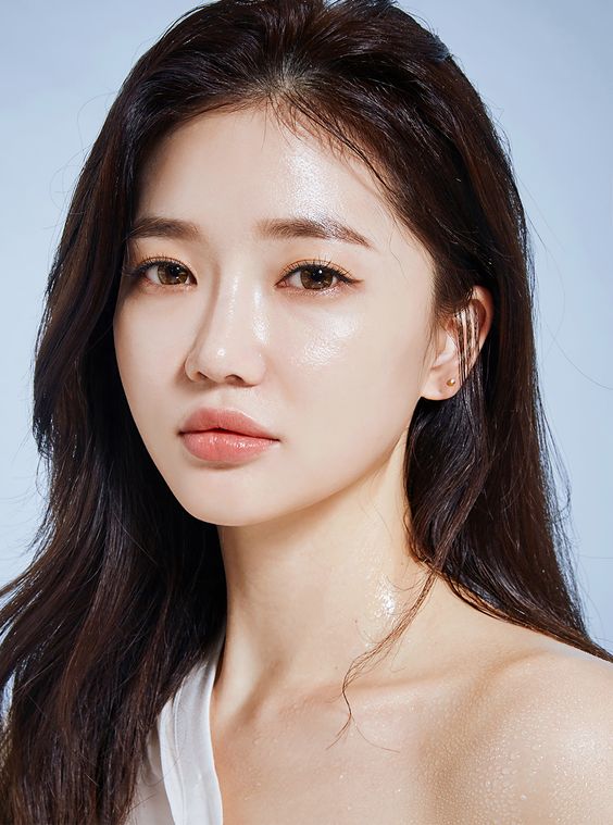 Korean Whitening Gold Cream for Glow Whitening